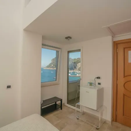 Bed & Breakfast Punta Vivara Capri