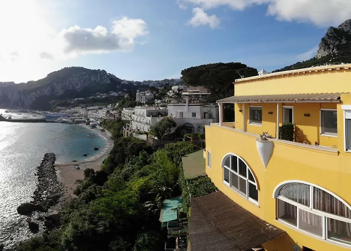 Punta Vivara Couette-café Capri