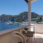 Oda ve Kahvaltı Punta Vivara