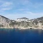 Oda ve Kahvaltı Punta Vivara 4*