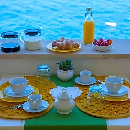 Punta Vivara Bed & Breakfast 4*
