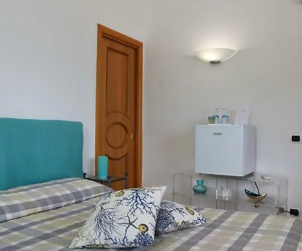 Punta Vivara 4* קאפרי