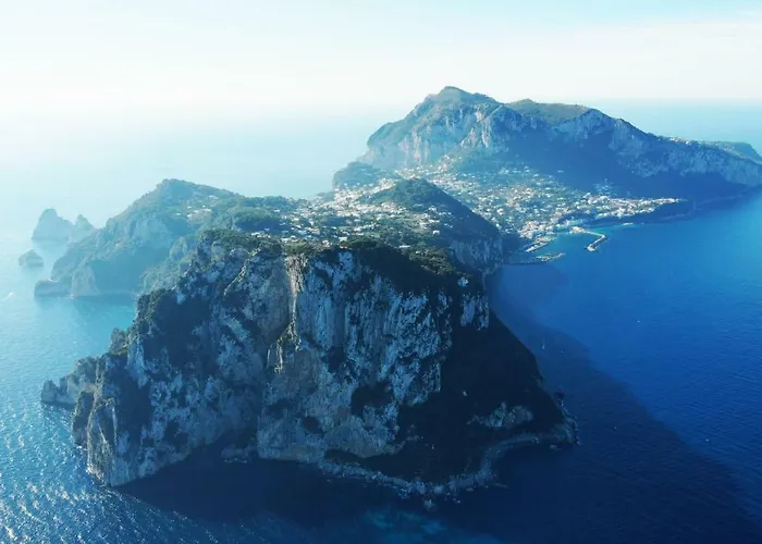 Punta Vivara Oda ve Kahvaltı Capri