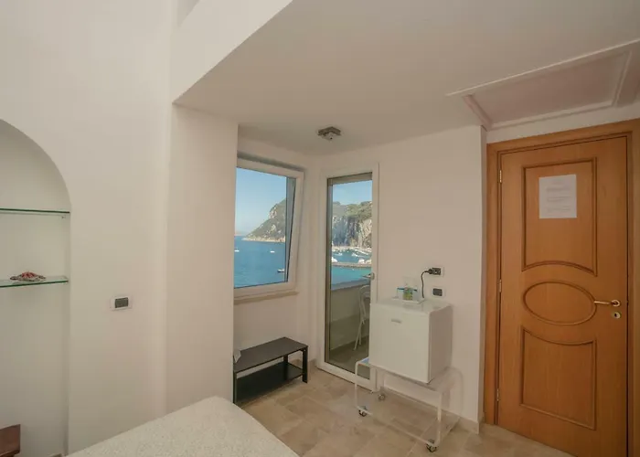 Bed & Breakfast Punta Vivara Capri